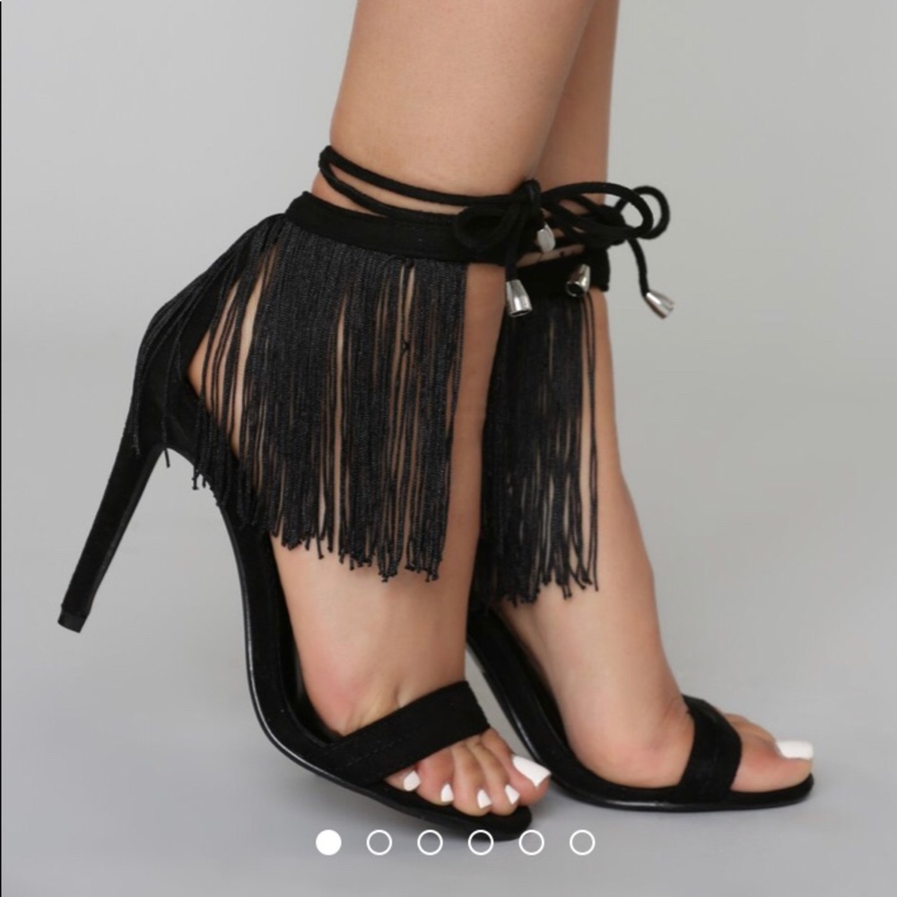 Black fringe tie up heel